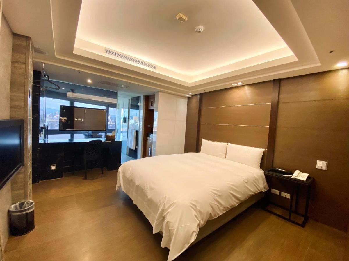 Burgary Hotel Taipei Exterior photo
