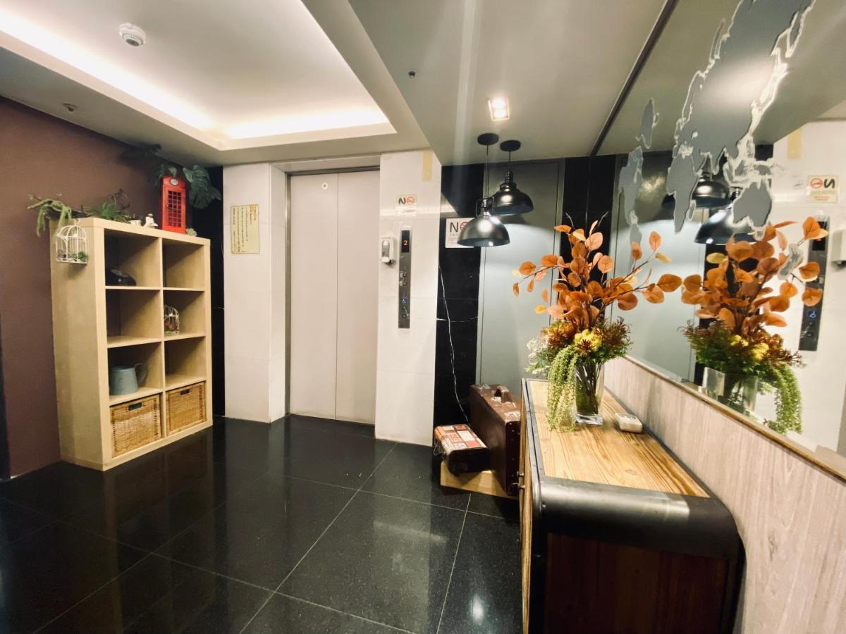 Burgary Hotel Taipei Exterior photo