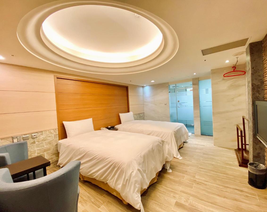 Burgary Hotel Taipei Exterior photo